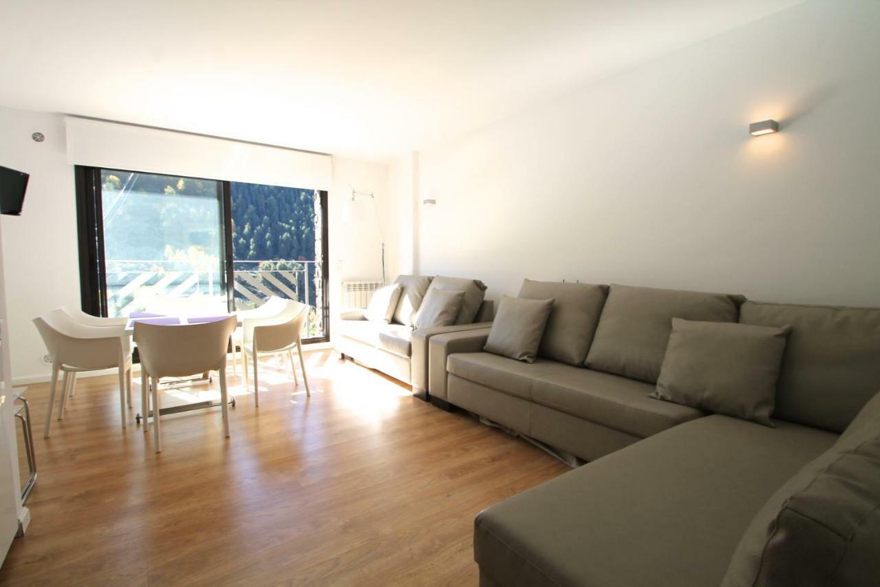 Genciana Estudio En El Tarter, Zona Grandvalira Luaran gambar