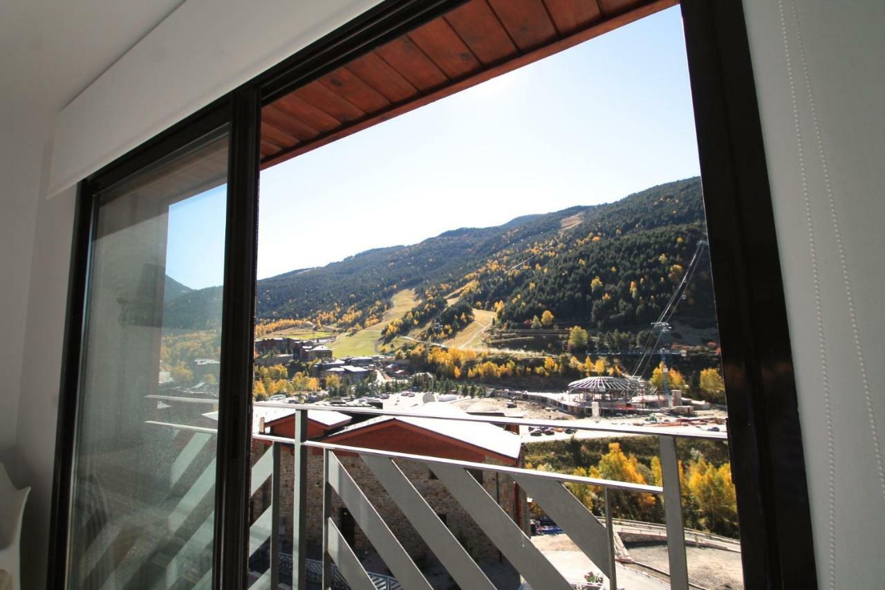 Genciana Estudio En El Tarter, Zona Grandvalira Luaran gambar